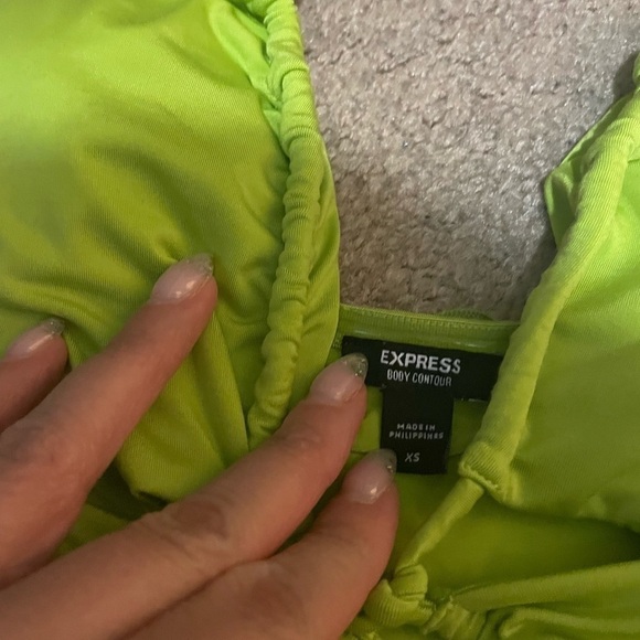 Express body contour like green cut out bodysuit top size X Small - Picture 8 of 9